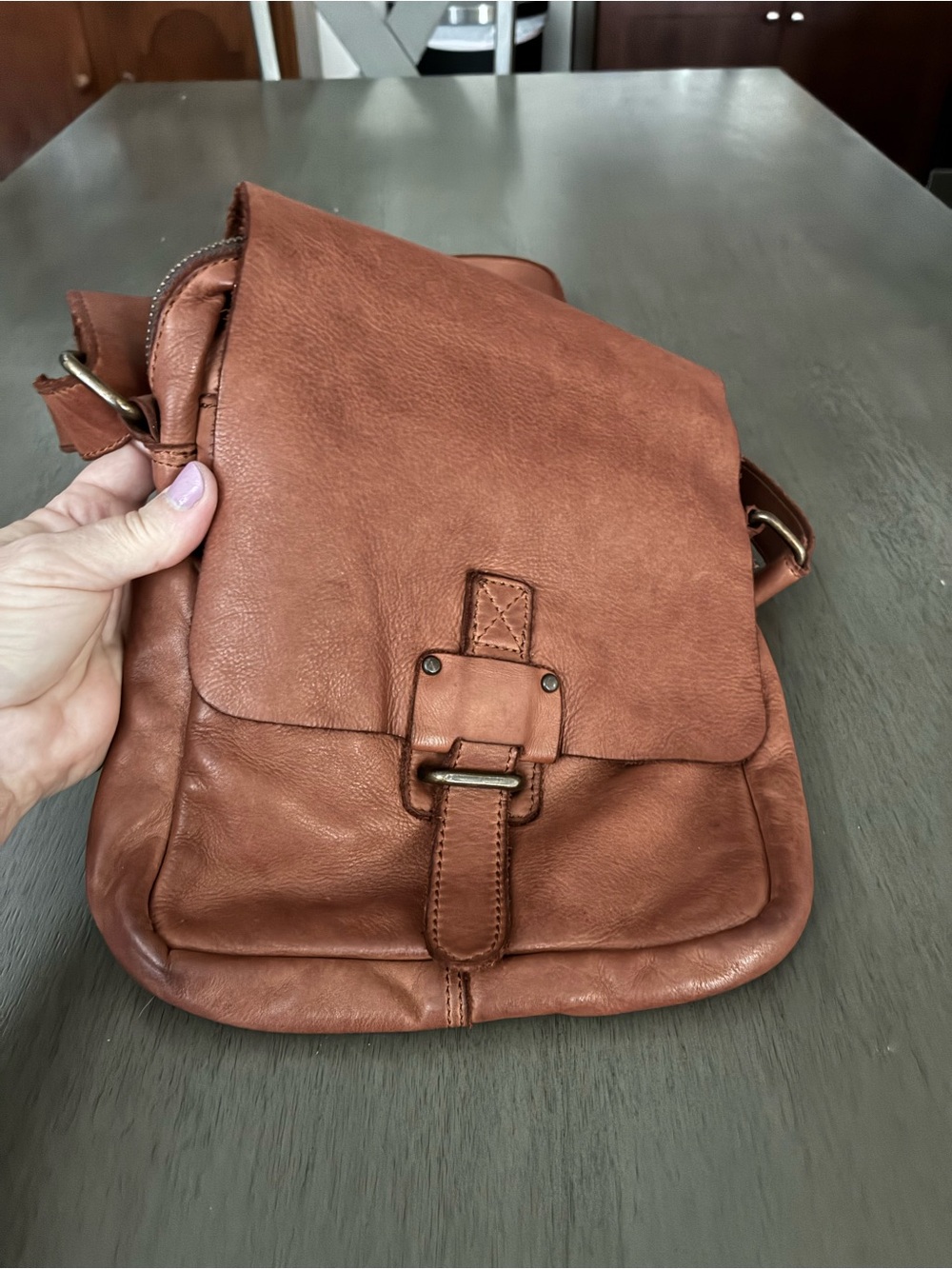 Men's Leather Messenger Bag in Rust Brown - Classic Crossbody - Picture 2 of 10